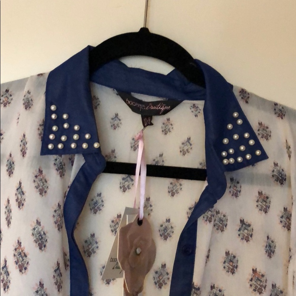 Patterned button up blouse - Picture 2 of 2
